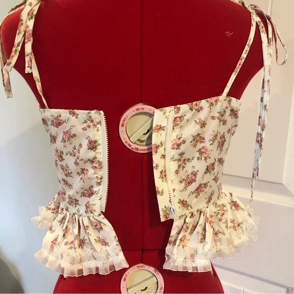 Adorable Floral Crop Top with Sheer Ruffle Trim and Bow Knot Straps - Picture 6 of 7